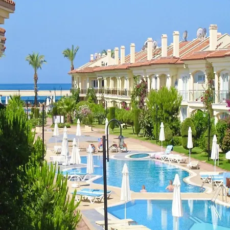 Sunset Club Sea House Beachfront & Sea View Apartment