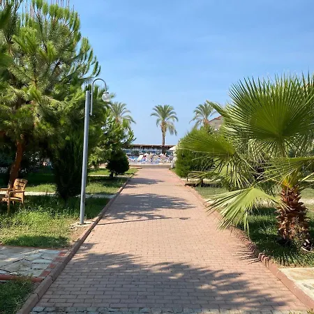 Sunset Club Sea House Beachfront & Sea View Apartment