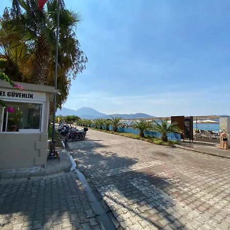 Sunset Club Sea House Beachfront & Sea View *