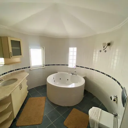 Sunset Club Sea House Beachfront & Sea View Apartment Fethiye